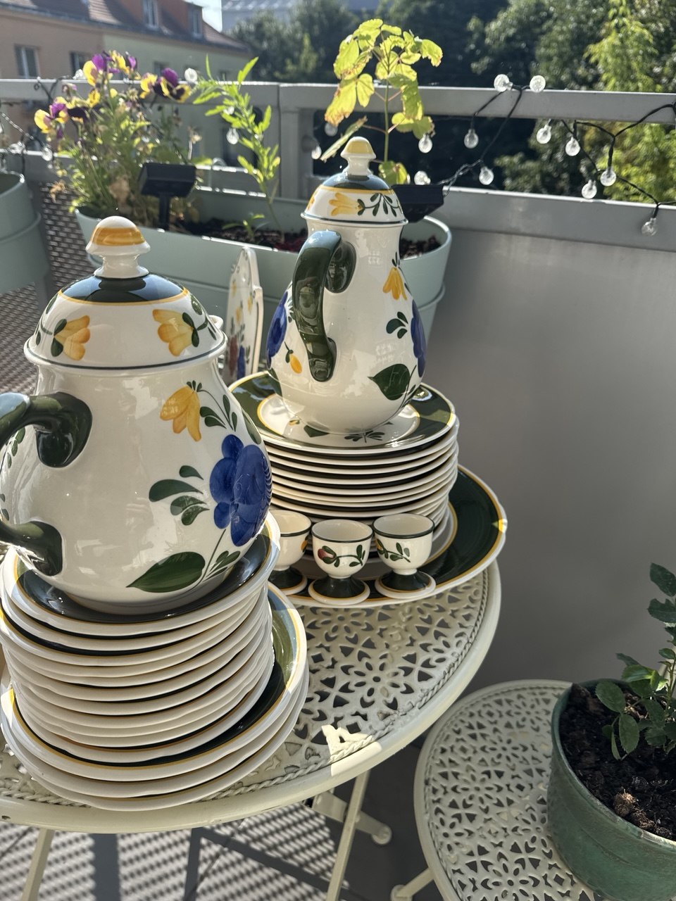 Kolekcjonerski serwis obiadowo-kawowy Villeroy & Boch „Bauernblume” (60 el.)