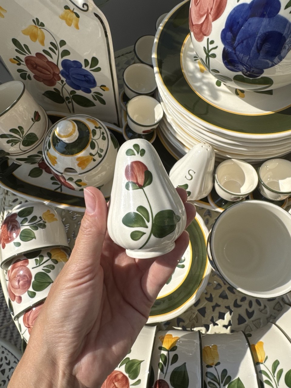 Kolekcjonerski serwis obiadowo-kawowy Villeroy & Boch „Bauernblume” (60 el.)