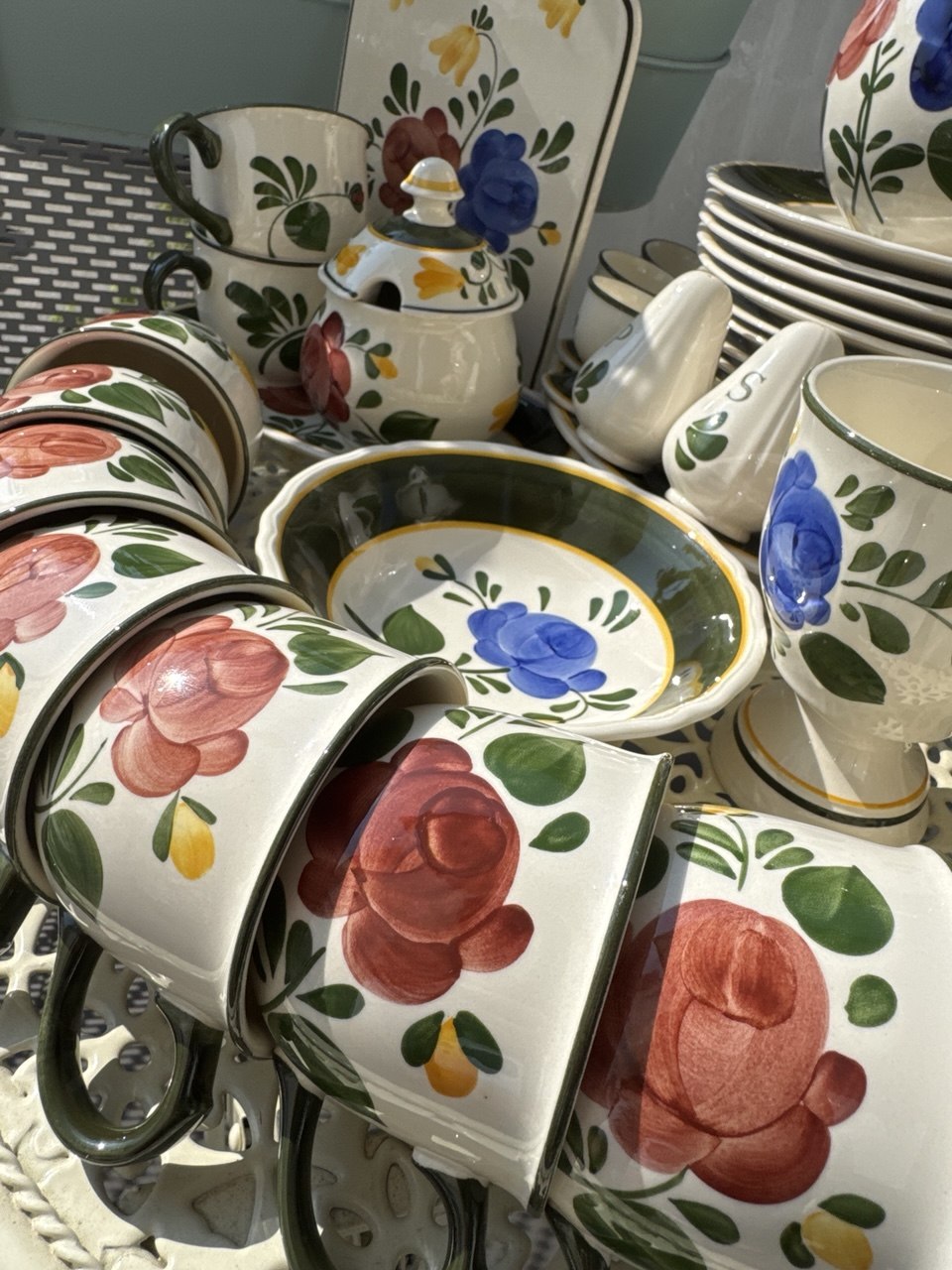 Kolekcjonerski serwis obiadowo-kawowy Villeroy & Boch „Bauernblume” (60 el.)
