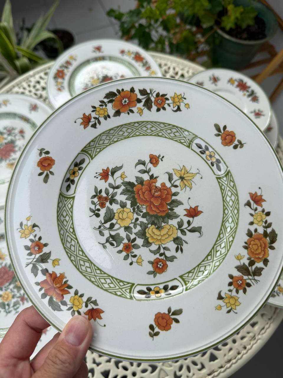 Kolekcjonerski serwis śniadaniowy Villeroy & Boch „Summerday” z podgrzewaczem (28 el.)