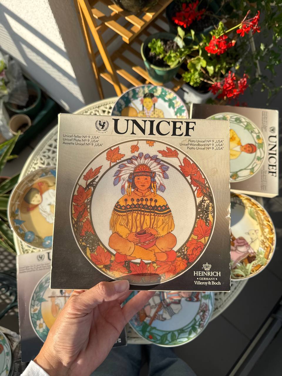 Pełna kolekcja 12 talerzy ściennych Heinrich Villeroy & Boch UNICEF „Children of the World” (Nr 1-12)