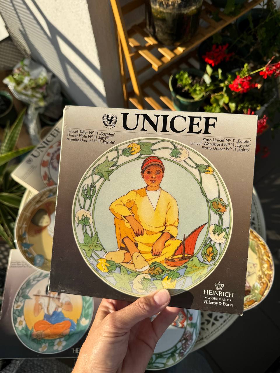 Pełna kolekcja 12 talerzy ściennych Heinrich Villeroy & Boch UNICEF „Children of the World” (Nr 1-12)