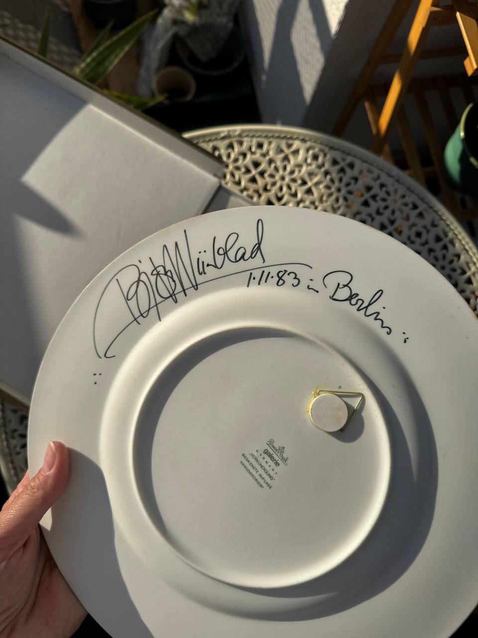 Unikat Rosenthal Studio-Linie „Weihnachtsteller 1975” z OSOBISTYM AUTOGRAFEM Bjørna Wiinblada (29 cm, OVP)