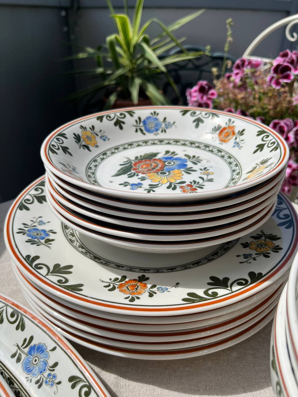 Villeroy & Boch „Alt Amsterdam” – Serwis Obiadowy na 6 Osób z Ogromnym Półmiskiem (17 el.)