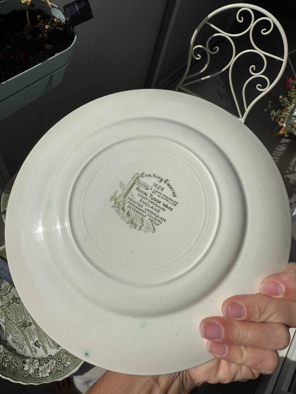 Royal Tudor Ware Staffordshire „Coaching Taverns” – zielony serwis obiadowy 6 osób (16 el.)