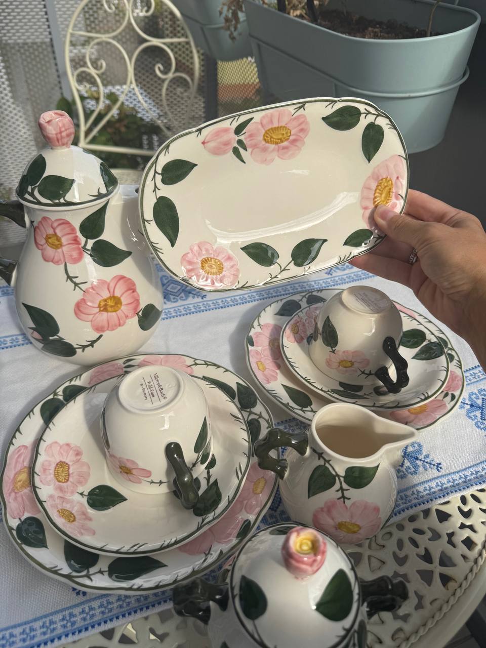 Villeroy & Boch "Wild Rose". Zestaw śniadaniowo-kawowy (10 el.)