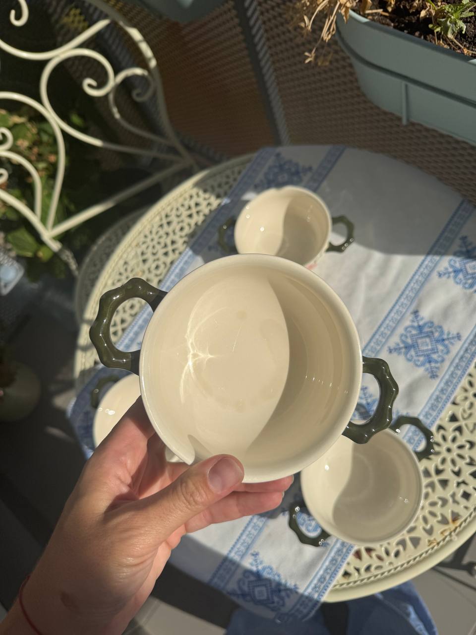 Villeroy & Boch Wild-Rose – Zestaw 4 bulionówek ze spodeczkami (8 el.) Vintage